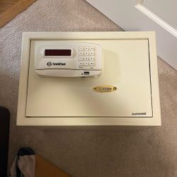 For Parts: TownSteel safe