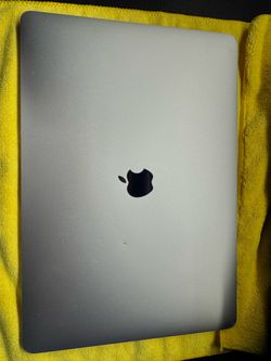 2018 MacBook Pro 15” 512GB
