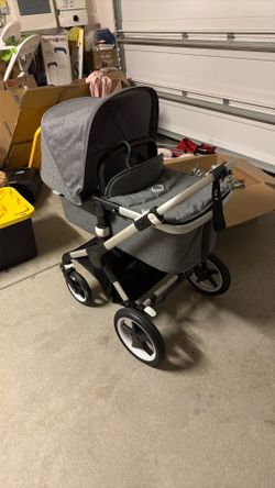 Like New bugaboo Fox 3 With Car seat Adapters