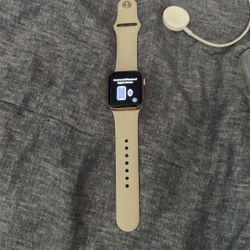 Apple Watch SE