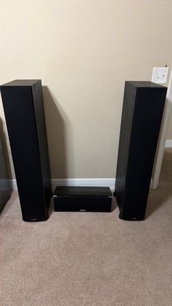Polk audio center speaker and 2 loudspeakers