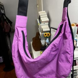 Baggu Medium Crescent In Extra pink