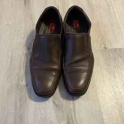 Fluchos Men's Brown Leather Slip-On Loafers. Made in Spain.