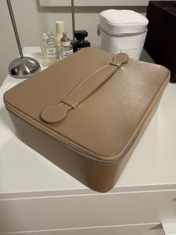 Jewelry box case
