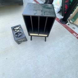 Vinyl record stand