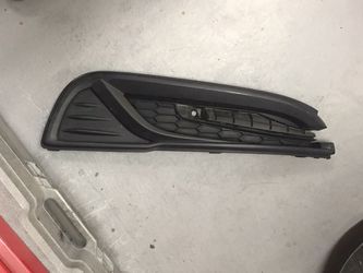 2013 Honda Civic 4 doors right filler cover.