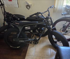 Super73 z Miami se
