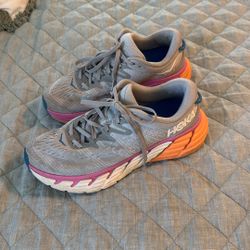 Women’s HOKA Gaviota 4- Size 9