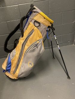Titleist Golf Bag $140.   Retail was $380