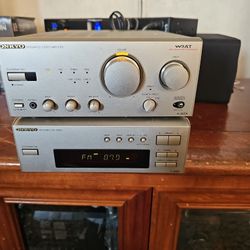 Onkyo Mini Amplifier And Tuner Fully Functional  No Speakers  Or Remote Control 