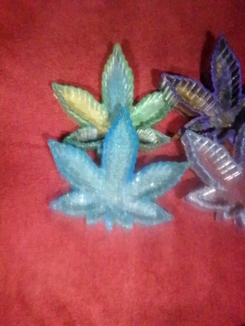 EPOXY CANNABIS ASHTRAYS