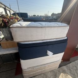 Twin Size Mattress & Box &120