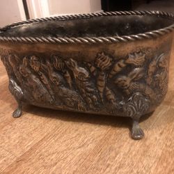 Unique Vintage Bunny Basket 