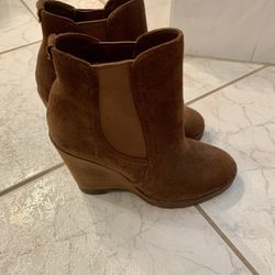 NEW! Michael Kors Booties Size 6