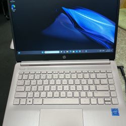HP Laptop (847072-1)