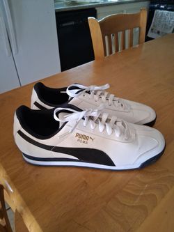 Size 11 Puma Roma Men's Tennis Shoes