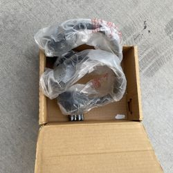 Rear Seat Headphones For A 2005 Cadillac Escalade