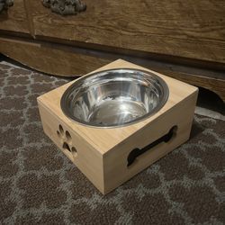 Elevated Wooden Dog & Cat Bowl – Stainless Steel Insert