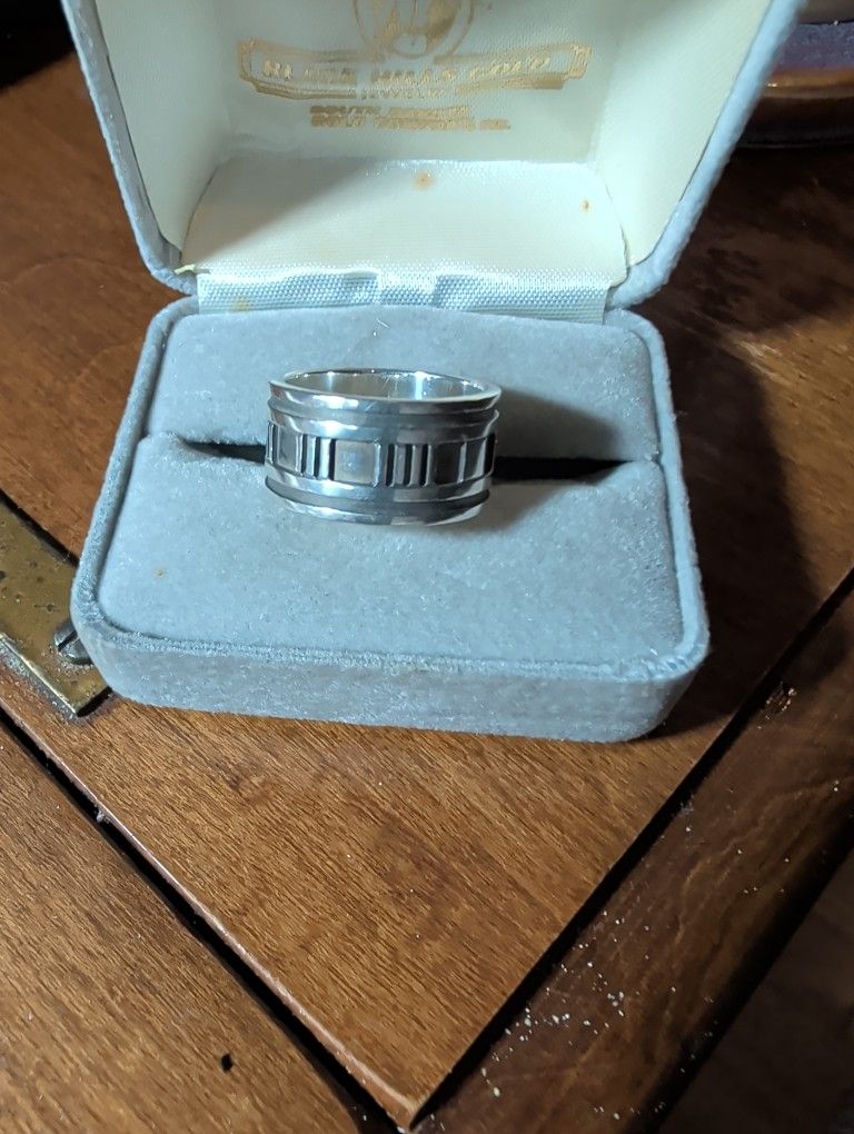 Tiffany & Co  Sterling Large Mans Ring 1995 S