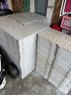 Piso De Plástico Por Secciones