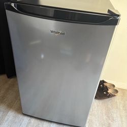 Whirpool Mini Fridge