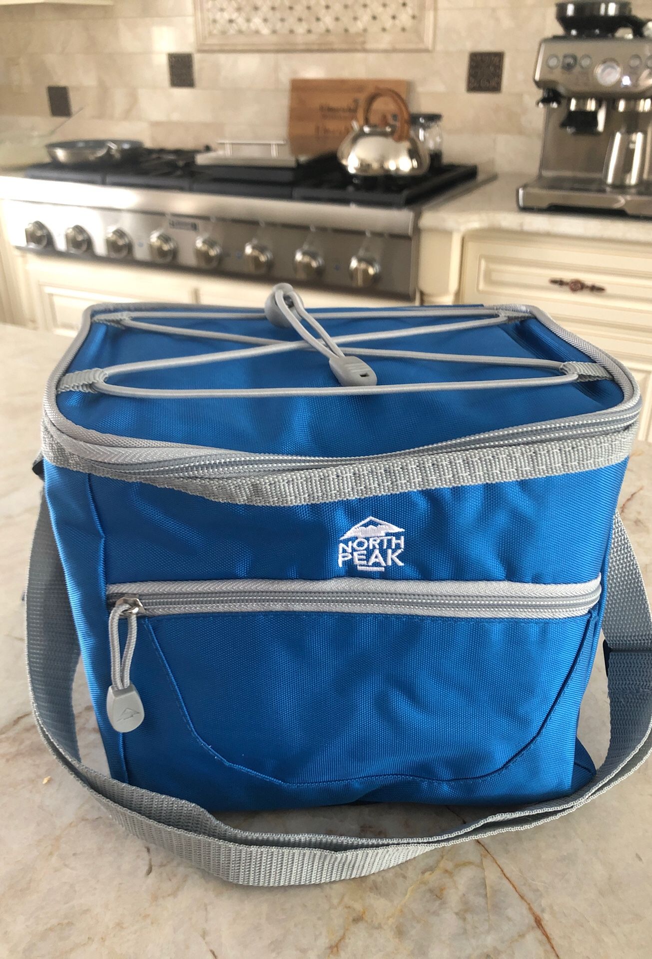 North Peak 6 can cooler, new