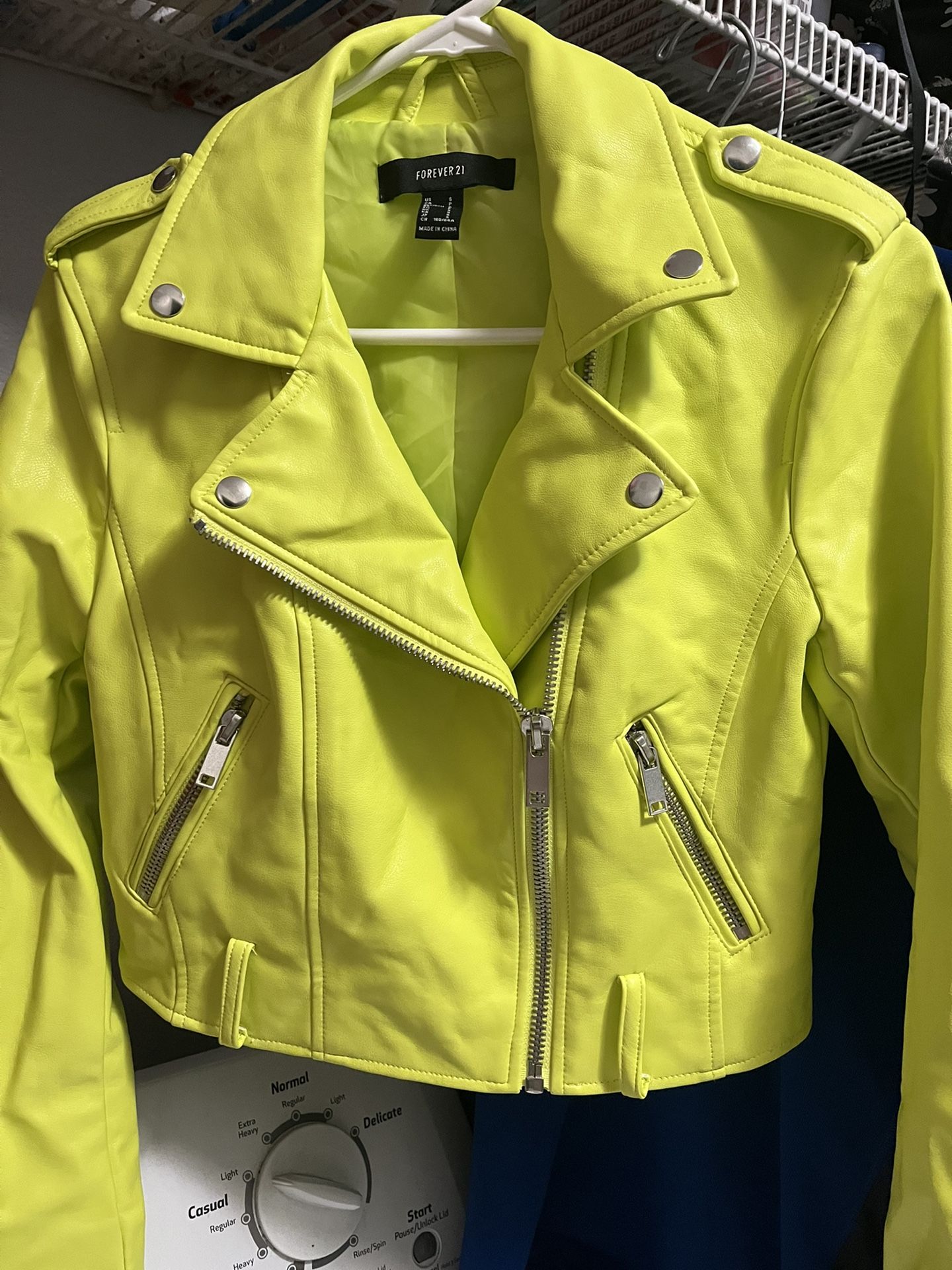 Forever 21 Women’s Leather Jacket S Size