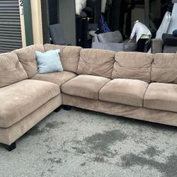 Sectional Couch 