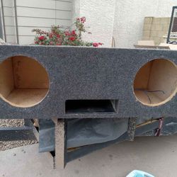 Ported 10" Subwoofer Box (Solid Box)