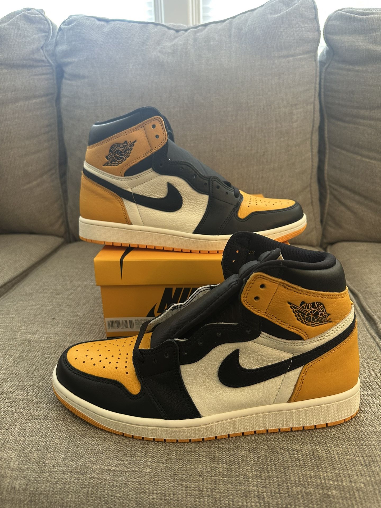 NIKE AIR JORDAN RETRO 1 OG HI “TAXI” BLACK/SAIL SZ 11 DS