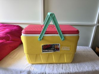 Retro Igloo Ice Cooler Vintage 