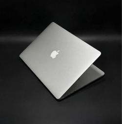 Apple MacBook Pro 15” Retina i7/16GB/500GB SSD $350