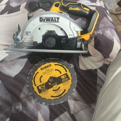 Dewalt Circular Saw 20v