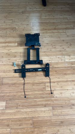 Swivel TV Wall Mount Bracket