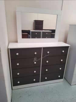 New Bedroom Dresser with Nightstand