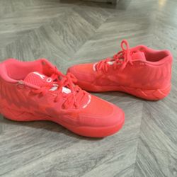 Lámelo Ball Pink Breast Cáncer Shoes Box Not Included Size 9.5 BUY NOW !!