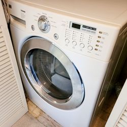 LG Tromm Front-Load Washing Machine