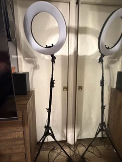Large Adjustable Ring Light
