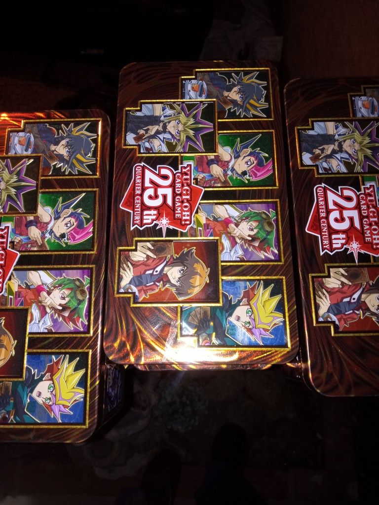 25 Th  Anaveristy Tin  With  Yu-Gi-Oh Cards