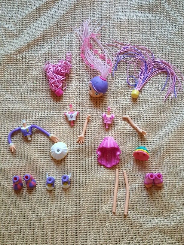 Amelia Bedelia Dressing Up