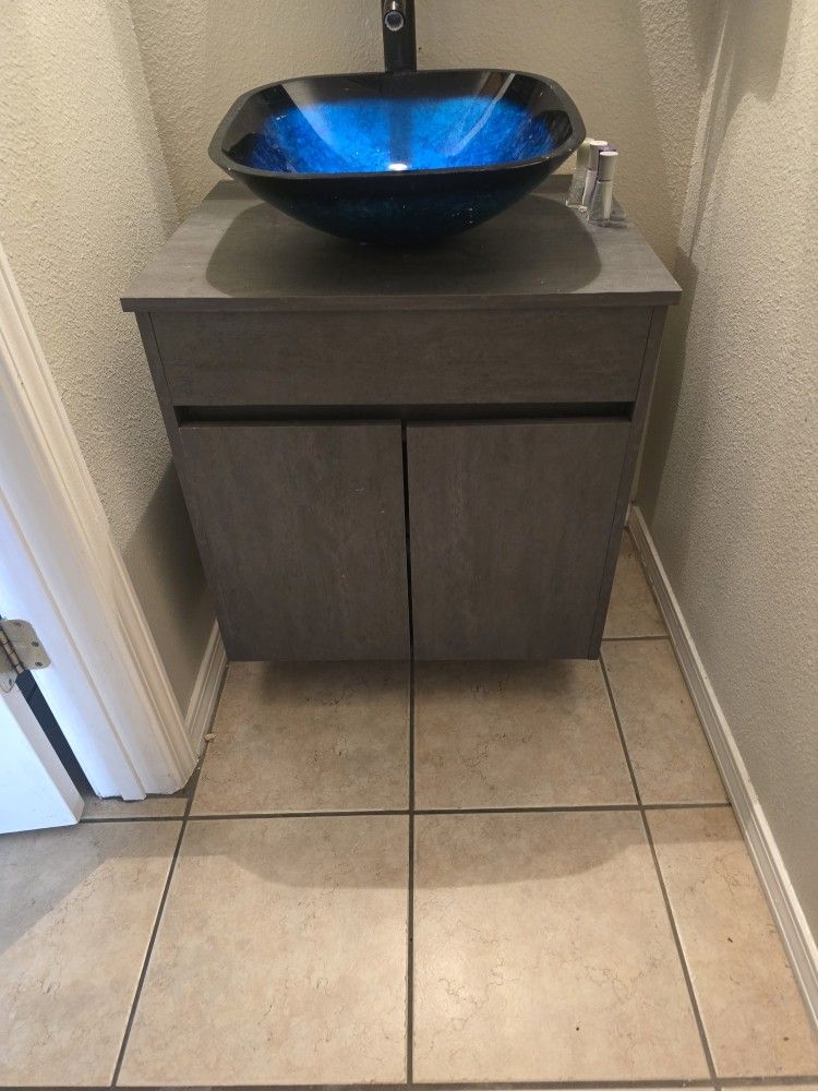 Floating Cabinet W/Sink/Shelf/Mirror