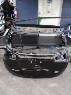 2013-2015 toyota Rav4 Tailgate oem