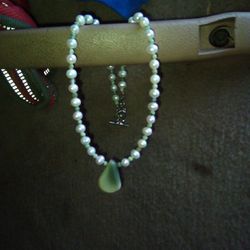 Genuine White Pearls And Jade