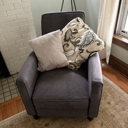 Sofa & 2 Reclining Chairs