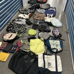 Bulk Lot Women's Handbags Purses & Wallets  some have more weird than others. Some have some damage overall great deal resell personal use arts and cr