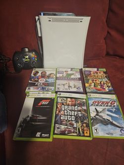XBOX 360 CONSOLE, CONTROLLER, KINECT SENSOR AND GAMES