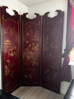 Red Lacquer Chinese Chinoiserie 3-Panel Room Divider