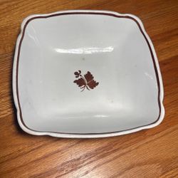 John Edward’s Tea leaf Pattern bowl