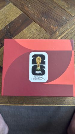 FIFA 2026 World Cup Hospitality Gift - OFFICIAL LA Collectable Pins and Tin