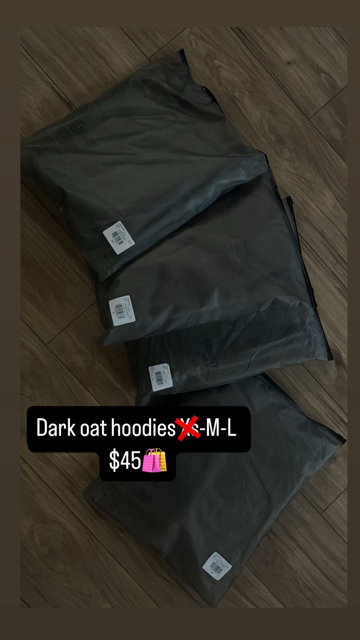 dark oatmeal essential hoodie
